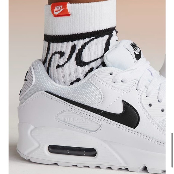 Nike Shoes - 🔥SOLD - Nike Air Max 90🔥